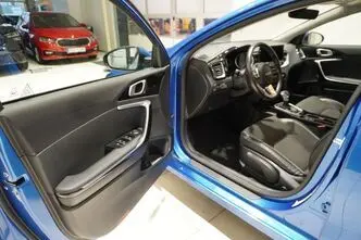 Kia cee'd / Ceed, 1.5, 117.5 kW, petrol, automatic, front-wheel drive