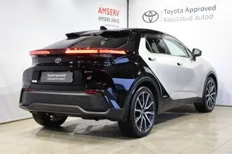 Toyota C-HR, 2.0, 112 kW, hybrid, automatic, four-wheel drive