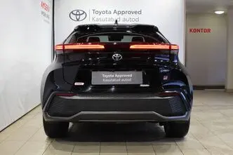 Toyota C-HR, 2.0, 112 kW, hybrid, automatic, four-wheel drive