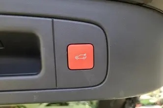 Citroën C5 X, 1.6, 165 kW, pistikhübriid, automaat, esivedu