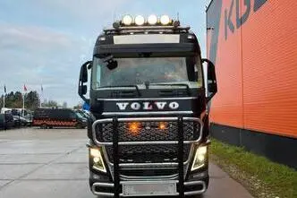 Volvo FH 16 750 6x4, 551 kW, дизель, автомат