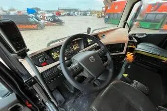 Volvo FH 16 750 6x4, 551 kW, дизель, автомат