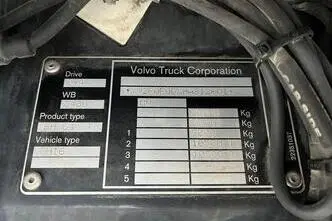 Volvo FH 16 750 6x4, 551 kW, дизель, автомат