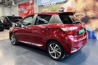 Toyota Yaris, 1.5, 54 kW, hybrid, automatic, front-wheel drive