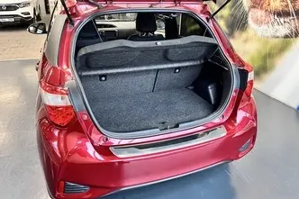 Toyota Yaris, 1.5, 54 kW, hybrid, automatic, front-wheel drive