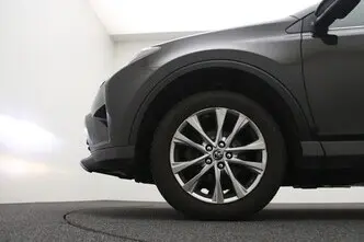 Toyota RAV4, 2.0, 112 kW, petrol, automatic, four-wheel drive