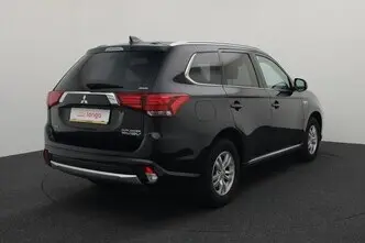 Mitsubishi Outlander, 2.0, 89 kW, plug-in hybrid, automatic, four-wheel drive