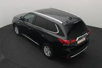 Mitsubishi Outlander, 2.0, 89 kW, plug-in hybrid, automatic, four-wheel drive