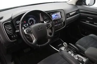 Mitsubishi Outlander, 2.0, 89 kW, plug-in hybrid, automatic, four-wheel drive