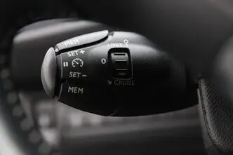 Peugeot 308, 1.6, 88 kW, diesel, manual, front-wheel drive