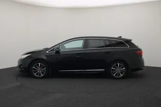 Toyota Avensis, 1.8, 108 kW, petrol, automatic, front-wheel drive