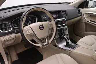 Volvo V60 Cross Country, 2.4, 140 kW, diesel, automatic, four-wheel drive