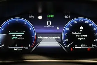 Toyota Corolla, 1.5, 92 kW, petrol, manual, front-wheel drive