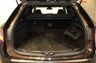 Toyota Corolla, 1.8, 72 kW, hybrid, automatic, front-wheel drive