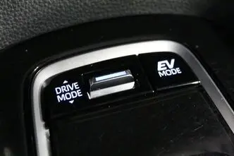 Toyota Corolla, 1.8, 72 kW, hybrid, automatic, front-wheel drive