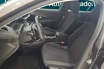 Peugeot 208, 1.2, 74 kW, petrol, automatic, front-wheel drive