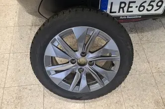 Peugeot 208, 1.2, 74 kW, petrol, automatic, front-wheel drive