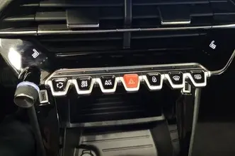 Peugeot 208, 1.2, 74 kW, petrol, automatic, front-wheel drive