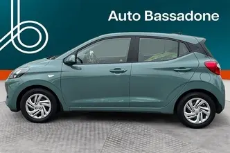 Hyundai i10, 1.0, 46 kW, petrol, manual, front-wheel drive