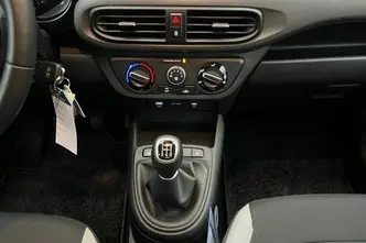 Hyundai i10, 1.0, 46 kW, petrol, manual, front-wheel drive