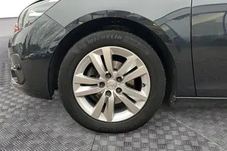 Peugeot 308, 1.2, 96 kW, petrol, automatic, front-wheel drive
