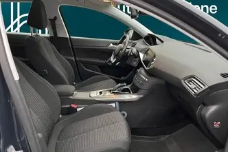 Peugeot 308, 1.2, 96 kW, petrol, automatic, front-wheel drive