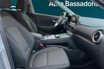 Hyundai Kona, 100 kW, electric, automatic, front-wheel drive