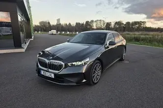 BMW i5, 250 kW, elekter, automaat, tagavedu