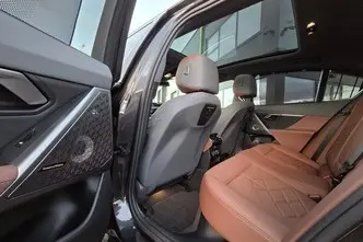 BMW i5, 250 kW, elekter, automaat, tagavedu