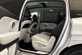 Hyundai, 320 kW, elektrība, automātiskā, pilnpiedziņa