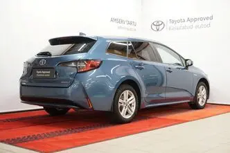 Toyota Corolla, 1.8, 72 kW, hybrid, automatic, front-wheel drive