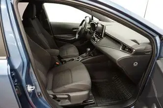 Toyota Corolla, 1.8, 72 kW, hybrid, automatic, front-wheel drive