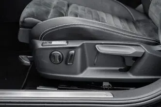 Volkswagen Passat, 1.4, 160 kW, bensiin, automaat, esivedu