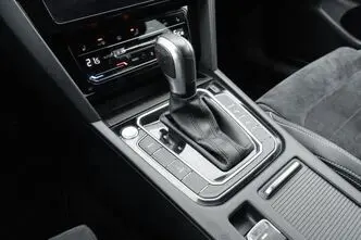 Volkswagen Passat, 1.4, 160 kW, bensiin, automaat, esivedu