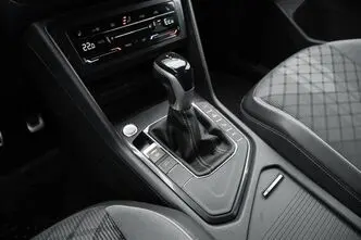 Volkswagen Tiguan, 1.4, 180 kW, plug-in hybrid, automatic, front-wheel drive