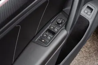 Volkswagen Tiguan, 1.4, 180 kW, plug-in hybrid, automatic, front-wheel drive