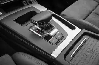 Audi Q5, 2.0, 120 kW, diesel, automatic, front-wheel drive