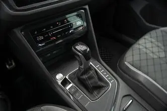 Volkswagen Tiguan, 1.5, 110 kW, benzīns, automātiskā, priekšējā piedziņa