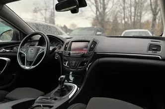 Opel Insignia, 2.0, 143.1 kW, diesel, manual, front-wheel drive