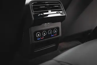 BMW 520, 2.0, 145 kW, hibrīds, automātiskā, aizmugurējā piedziņa