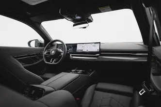 BMW 520, 2.0, 145 kW, hibrīds, automātiskā, aizmugurējā piedziņa