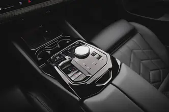 BMW 520, 2.0, 145 kW, hibrīds, automātiskā, aizmugurējā piedziņa