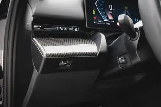 BMW 520, 2.0, 145 kW, hibrīds, automātiskā, aizmugurējā piedziņa