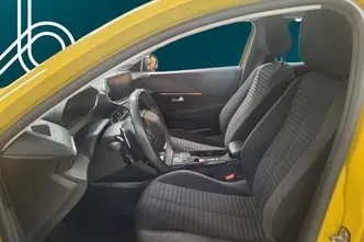 Peugeot 208, 1.2, 74 kW, petrol, automatic, front-wheel drive