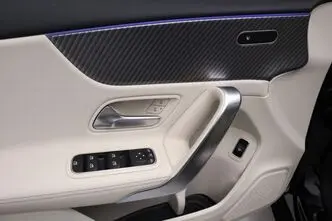 Mercedes-Benz A 180, 1.3, 100 kW, hübriid, automaat, esivedu