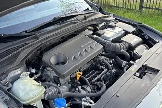 Hyundai i30, 1.4, 103 kW, bensiin, automaat, esivedu