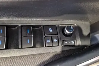 Toyota Corolla, 1.5, 92 kW, bensiin, automaat, esivedu