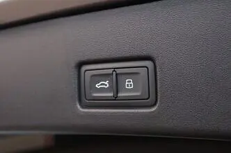 Audi Q4 e-tron, 77 kW, elekter, automaat, nelikvedu