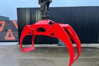 Komatsu 895 8x8, 210 kW, diisel, automaat