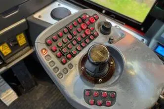 Komatsu 895 8x8, 210 kW, diisel, automaat